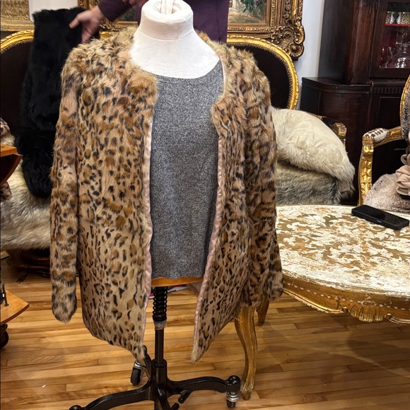 Leopard Large - Picture 1 of 1